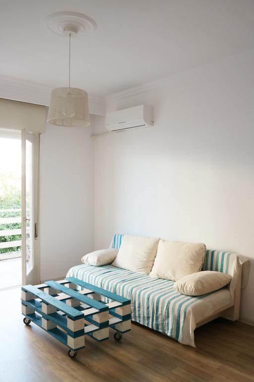 Holiday Apartment Sombrero Néa Péramos Bagian luar foto